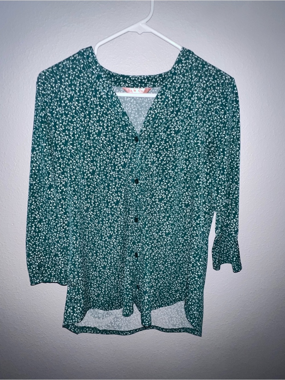 Amiana Green and White Floral Printed Button-Front Blouse with 3/4 sleeves